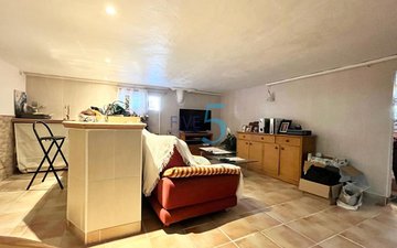 Property slide 17