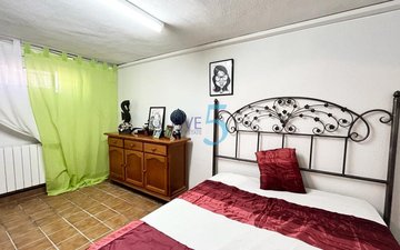Property slide 19