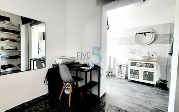 Property slide 19