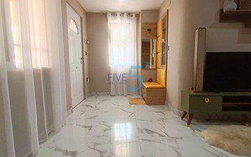 Property slide 16