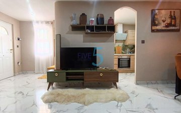 Property slide 17