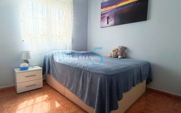 Property slide 25
