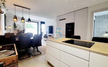 Property slide 22