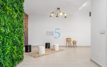 Property slide 44