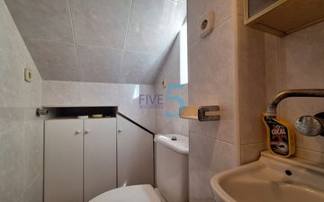 Property slide 20
