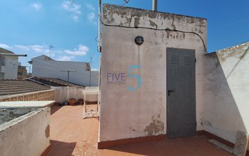 Property slide 22