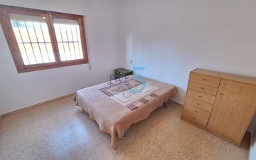 Property slide 14