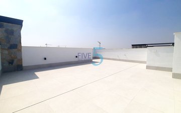 Property slide 32