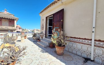 Property slide 35