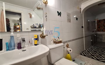 Property slide 19