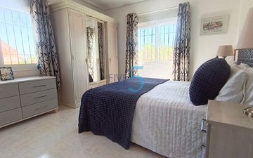 Property slide 32