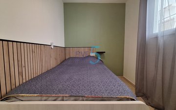 Property slide 19