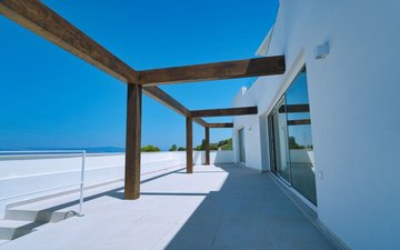 Property slide 17
