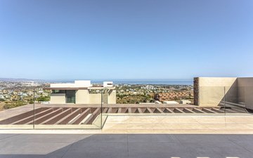 Property slide 20
