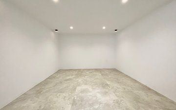 Property slide 14