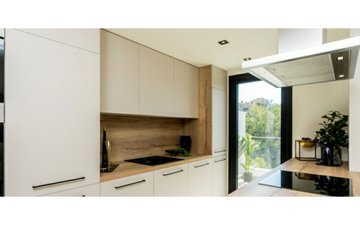 Property slide 21