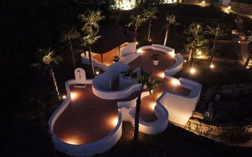 Property slide 4