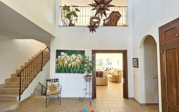 Property slide 44