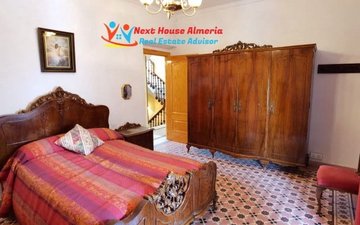 Property slide 18
