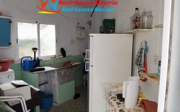 Property slide 32