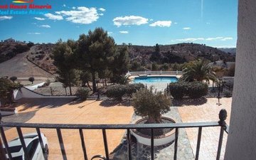 Property slide 32