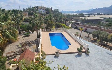 Property slide 44