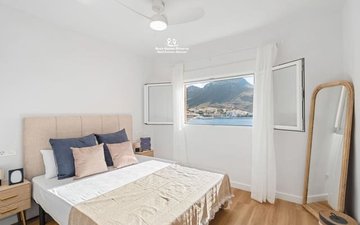 Property slide 44