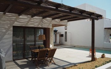 Property slide 10