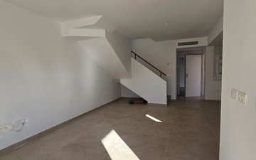 Property slide 21