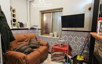 Property slide 14