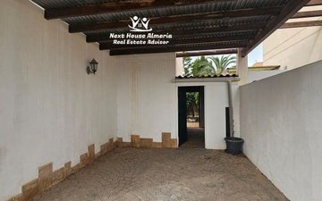 Property slide 32