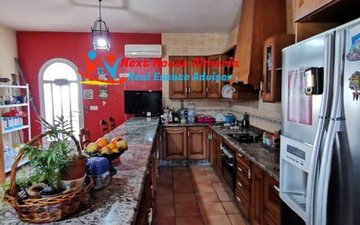 Property slide 31