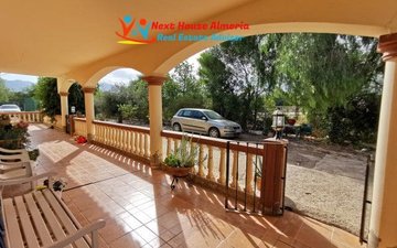 Property slide 44