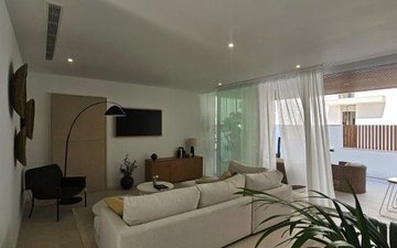Property slide 14