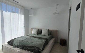 Property slide 25
