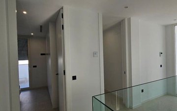 Property slide 44