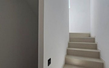 Property slide 77
