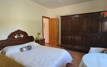 Property slide 33