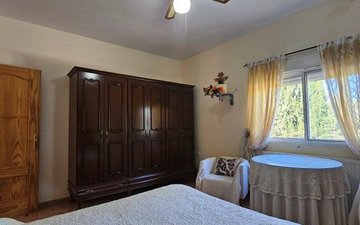 Property slide 34
