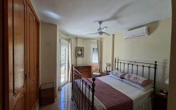 Property slide 25