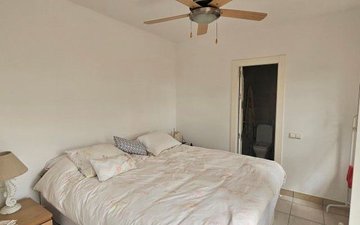 Property slide 50