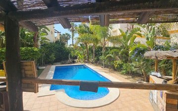 Property slide 80