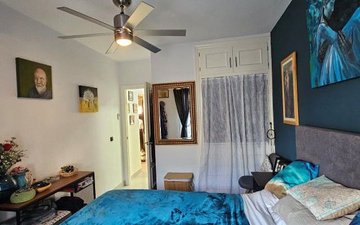 Property slide 22
