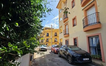 Property slide 40