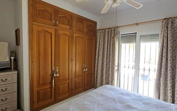 Property slide 40