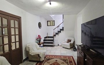 Property slide 25