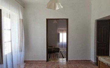 Property slide 44