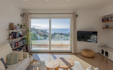 Property slide 10