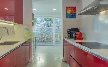 Property slide 16