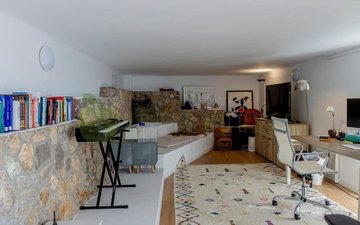 Property slide 39